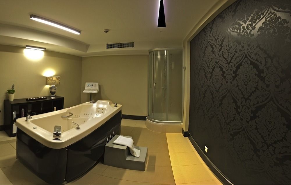 Hotel Nowy Dwor Elizy Blisko Sky Bridge Długopole-Zdrój Екстериор снимка