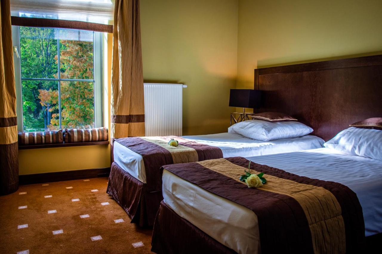 Hotel Nowy Dwor Elizy Blisko Sky Bridge Długopole-Zdrój Екстериор снимка