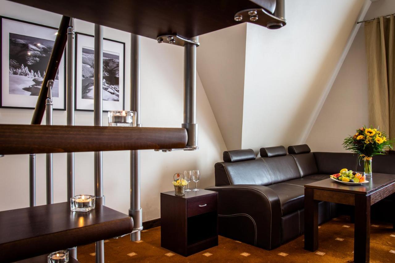 Hotel Nowy Dwor Elizy Blisko Sky Bridge Długopole-Zdrój Екстериор снимка