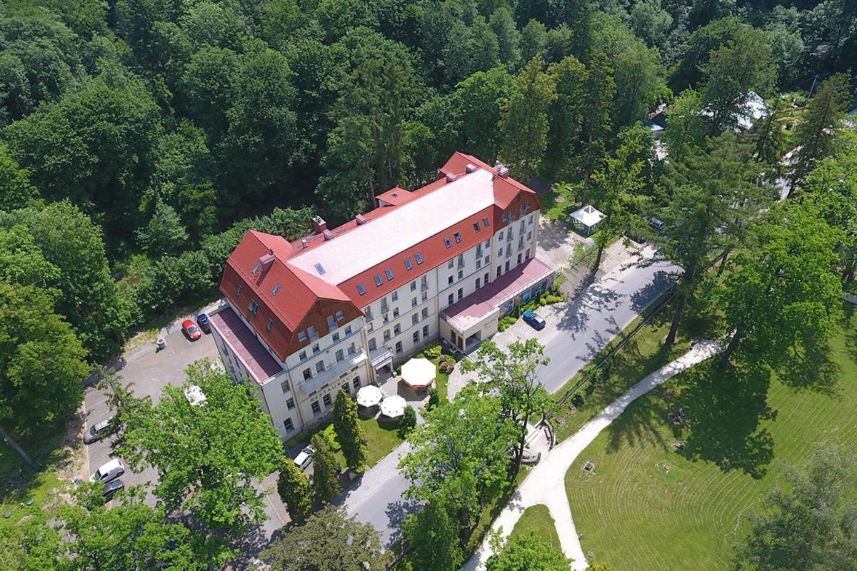 Hotel Nowy Dwor Elizy Blisko Sky Bridge Długopole-Zdrój Екстериор снимка